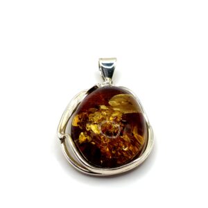 Alternative view of zilveren hanger met cognac amber
