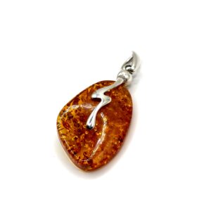 Alternative view of zilveren hanger met cognac amber