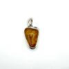 Zilveren hanger met honing-amber