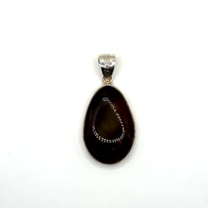 Zilveren hanger met cognac amber