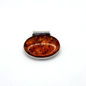 Alternative view of Zilveren hanger met cognac amber