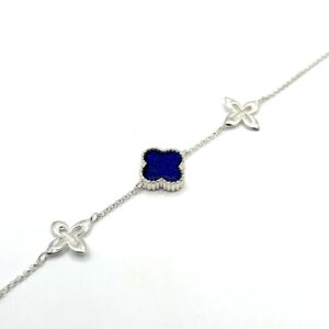 Zilveren armband met lapis lazuli, klaver M
