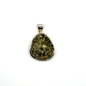 Zilveren hanger met amber