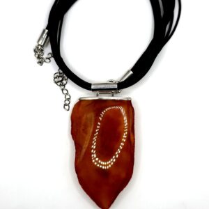 Zilveren ketting met amber