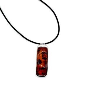 Zilveren ketting met cognac amber