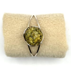 Zilveren armband met groene barnsteen