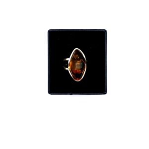 Alternative view of Ring met cognac-amber