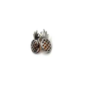 Alternative view of Zilveren oorbellen met barnsteen, ananas